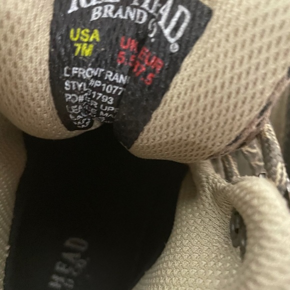 Red head front range shoes* - Picture 5 of 5